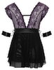 Babydoll mit Halsband und Armfesseln