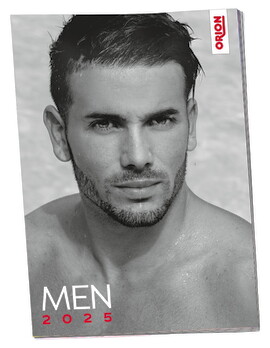 Pin-up Kalender „Men 2024“ in Schwarzweiß und im Großformat