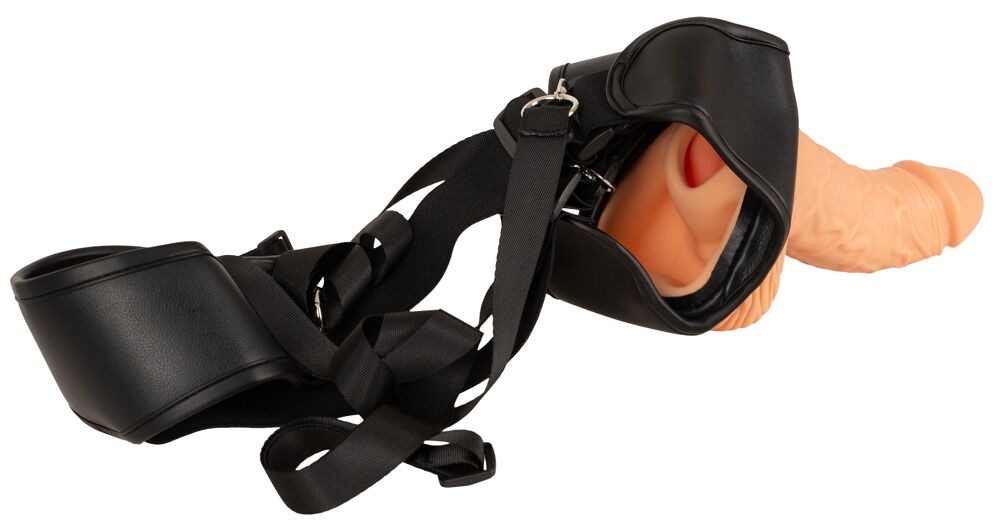 Strap-on mit hohlem Dildo